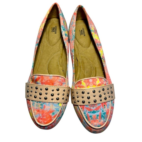 AVON Cushion Walk Studded Slip on Loafers Sz 9 - Picture 1 of 10